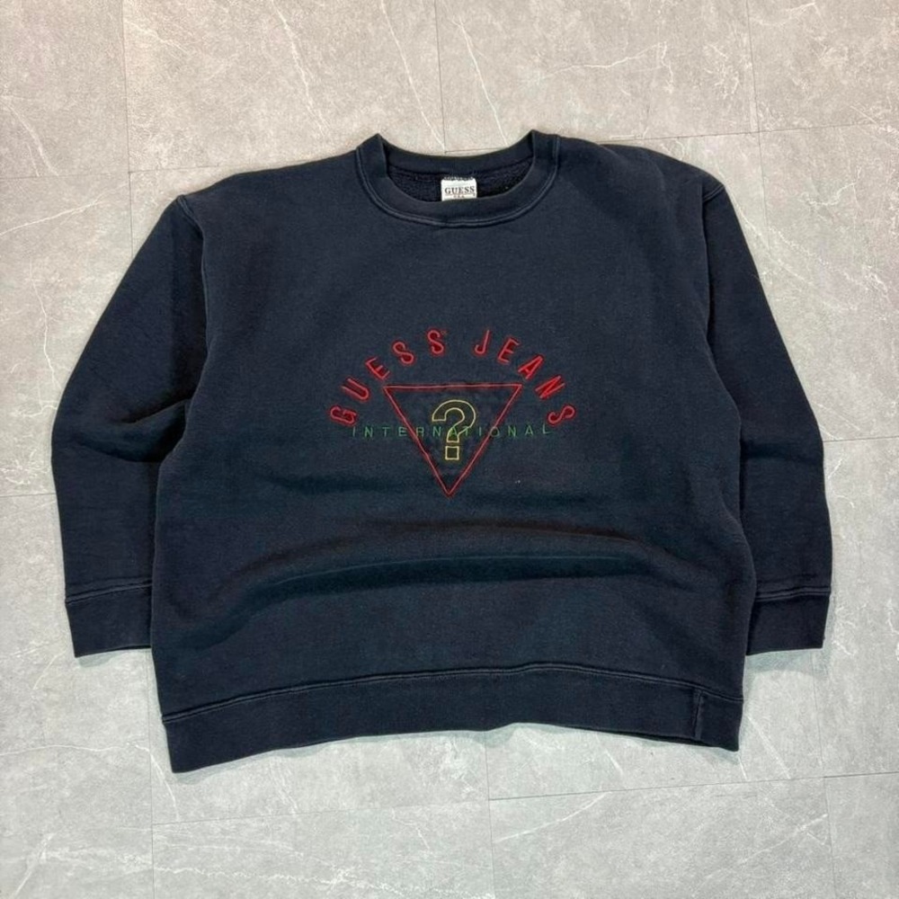 1990's Guess jeans crewneck sweatshirt with red logo #90s #skater